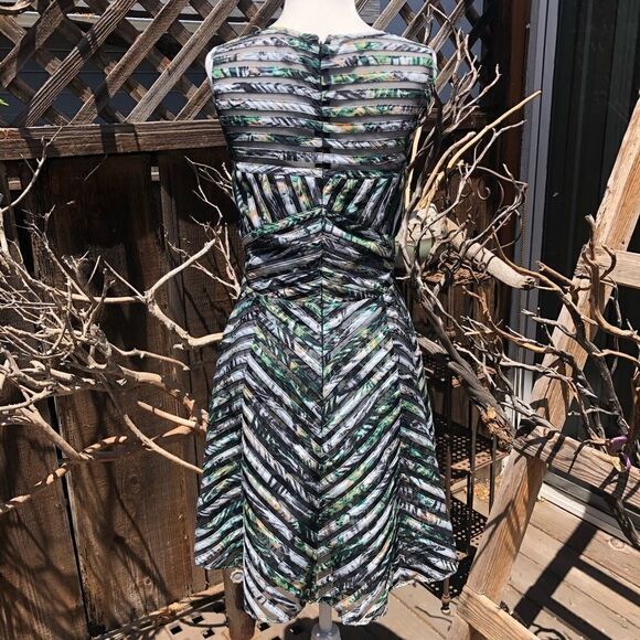 NWOT Parker Mirabella Palm Sleeveless Stripe Dress - Picture 9 of 13